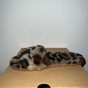 Womens Fluff slide ll Leopard